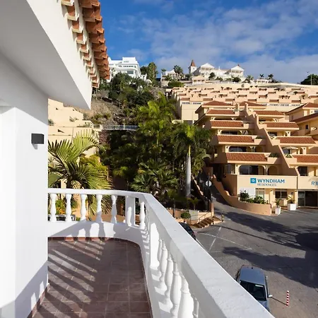 Con Piscina In Costa Adeje